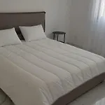 Mobina Λάρνακα