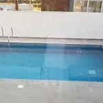 Mobina * Λάρνακα